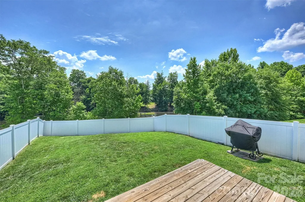 9034 Henry Thoreau Road Charlotte NC 28214