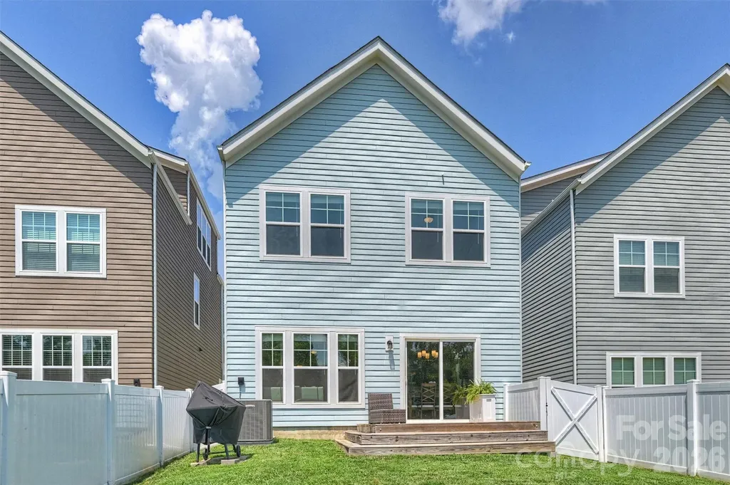 9034 Henry Thoreau Road Charlotte NC 28214
