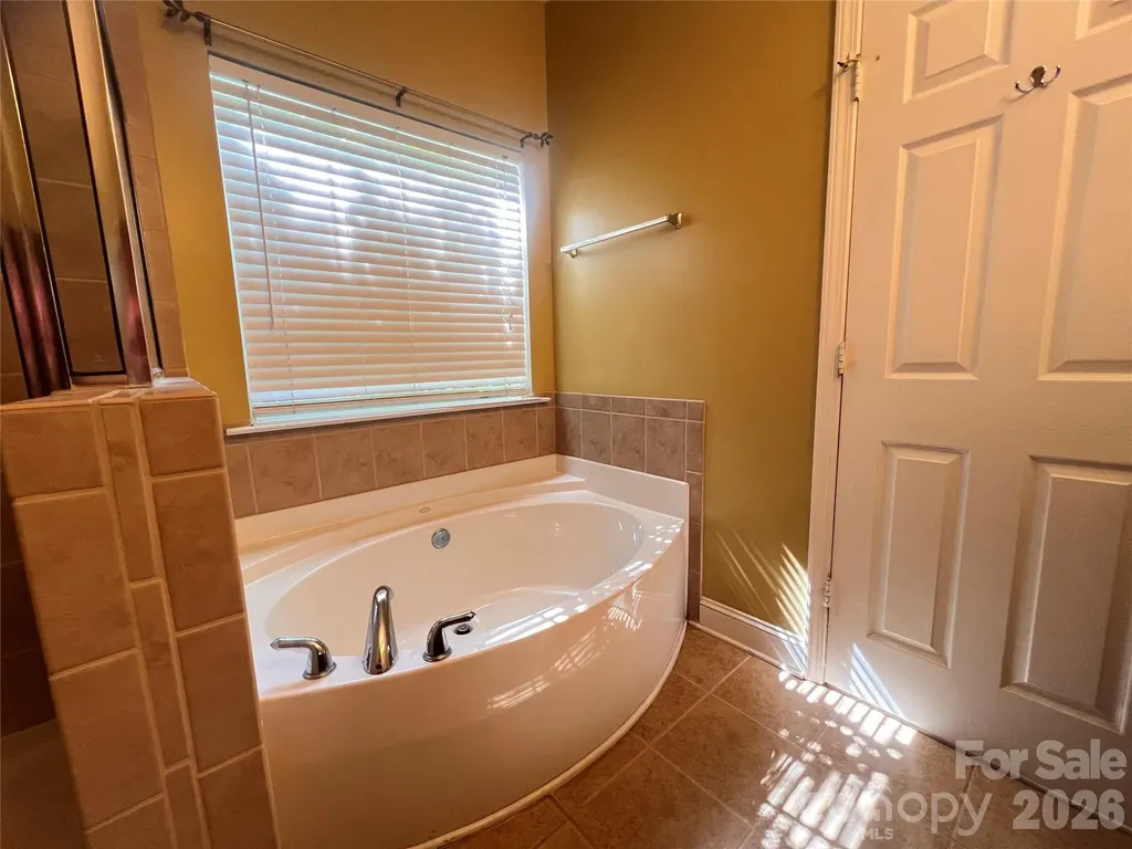 327 Annaberg Lane Monroe NC 28110