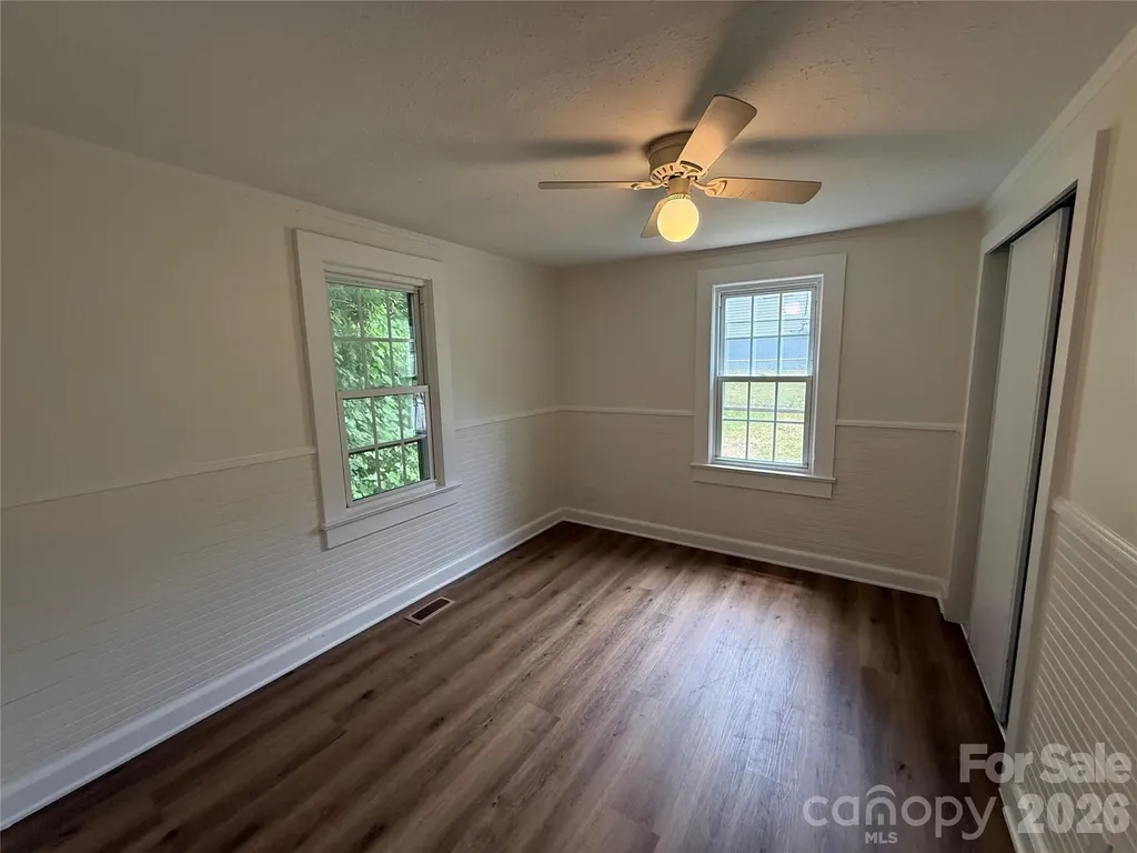 276 Kathy Street Marion NC 28752
