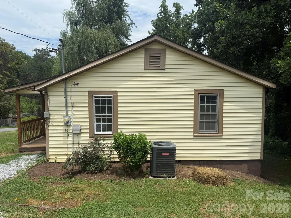 276 Kathy Street Marion NC 28752