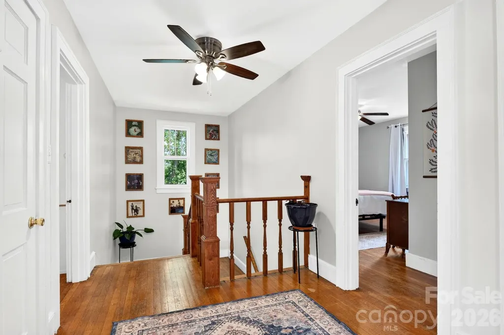 29 Chance Cove Lane Asheville NC 28806