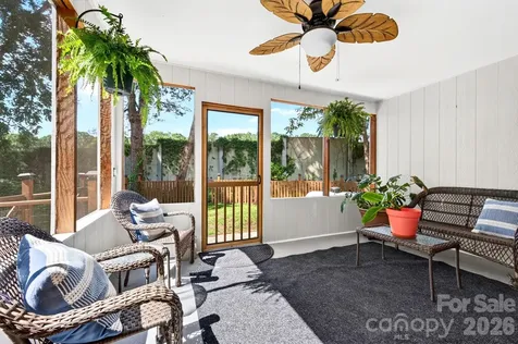29 Chance Cove Lane Asheville NC 28806
