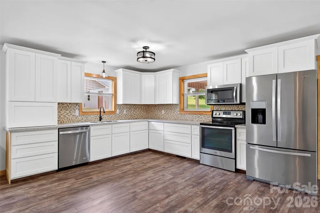 5882 Harmony Grove Road Nebo NC 28761