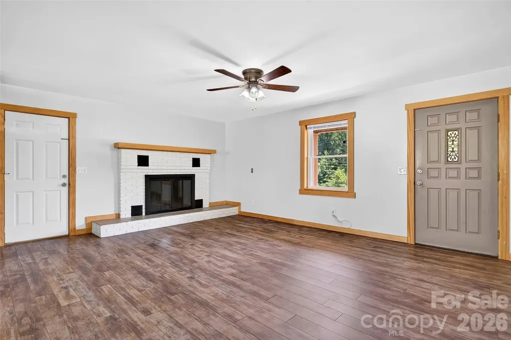 5882 Harmony Grove Road Nebo NC 28761