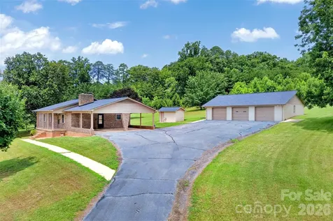 5882 Harmony Grove Road Nebo NC 28761