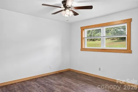 5882 Harmony Grove Road Nebo NC 28761