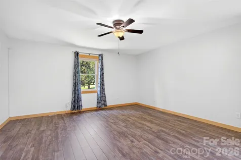 5882 Harmony Grove Road Nebo NC 28761