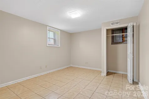 5882 Harmony Grove Road Nebo NC 28761
