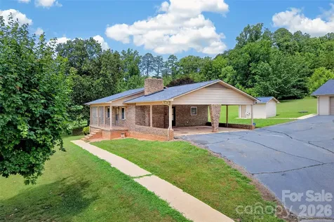 5882 Harmony Grove Road Nebo NC 28761
