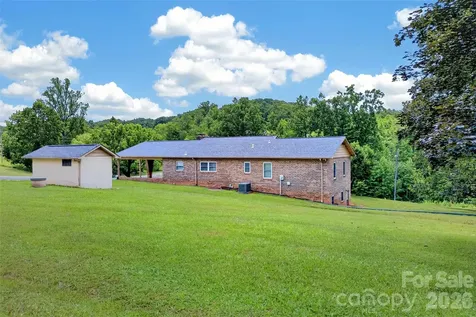 5882 Harmony Grove Road Nebo NC 28761