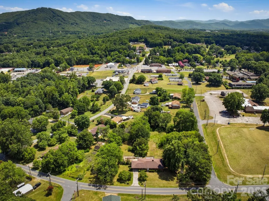 3446 Brandon Road Morganton NC 28655