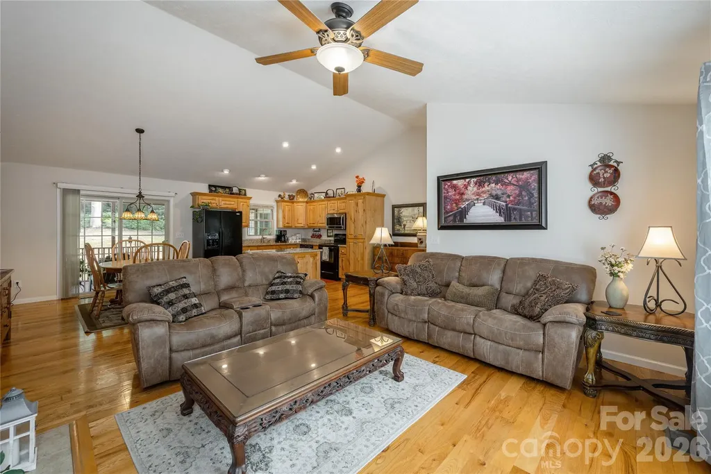 59 Smalltown Trail Brevard NC 28712