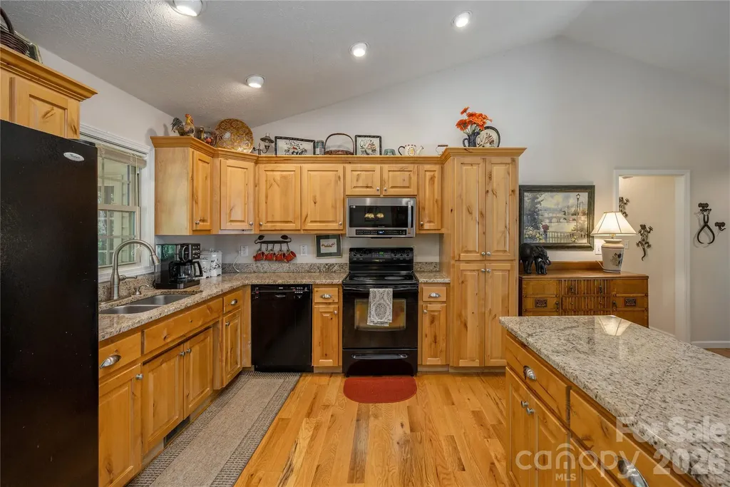 59 Smalltown Trail Brevard NC 28712