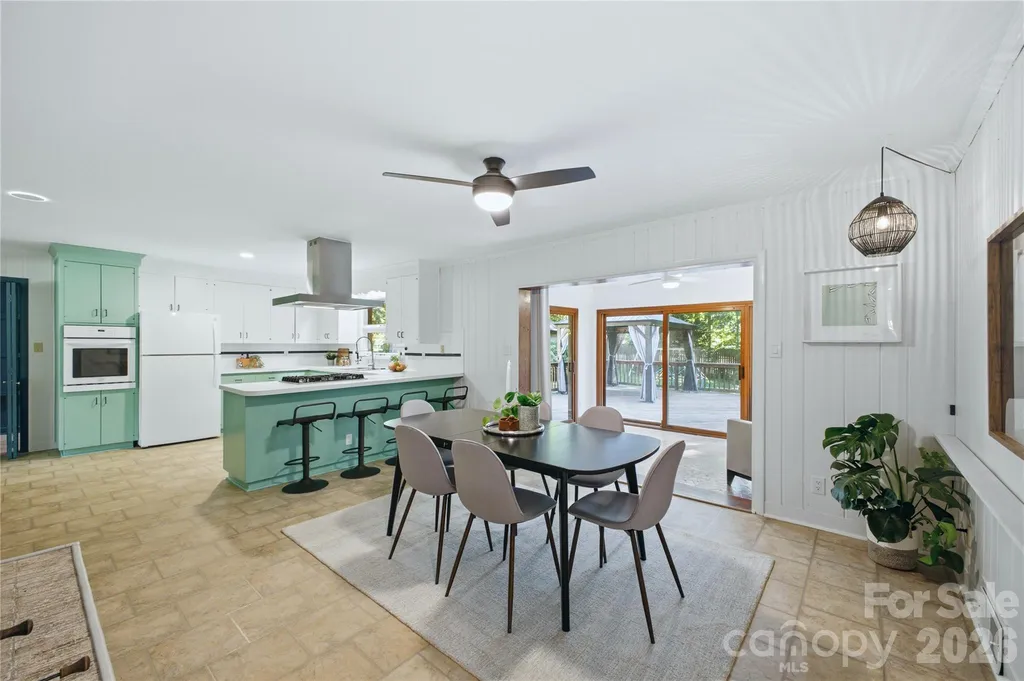 7008 Linda Lake Drive Charlotte NC 28215