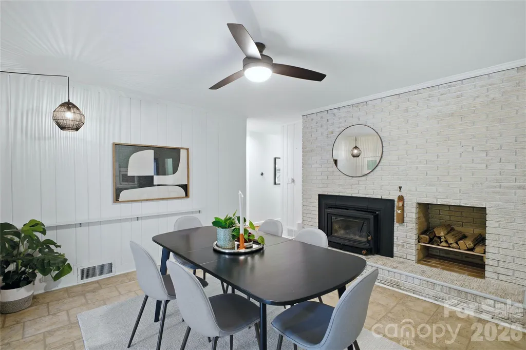 7008 Linda Lake Drive Charlotte NC 28215
