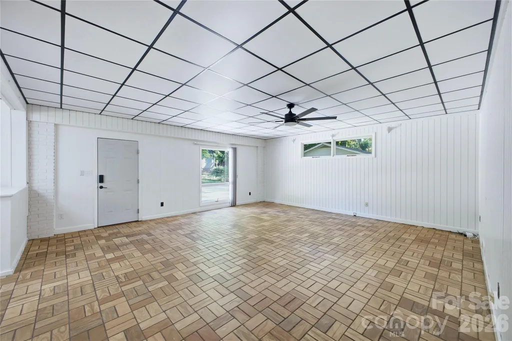 7008 Linda Lake Drive Charlotte NC 28215
