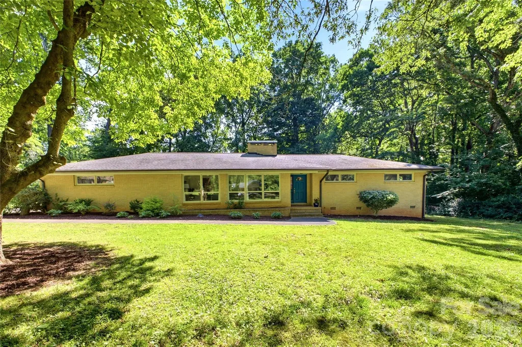 7008 Linda Lake Drive Charlotte NC 28215