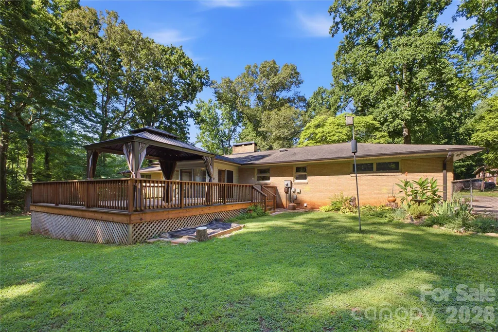 7008 Linda Lake Drive Charlotte NC 28215