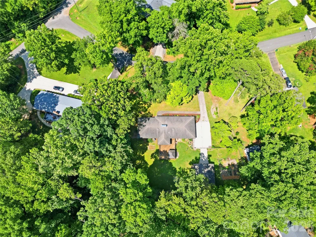 7008 Linda Lake Drive Charlotte NC 28215