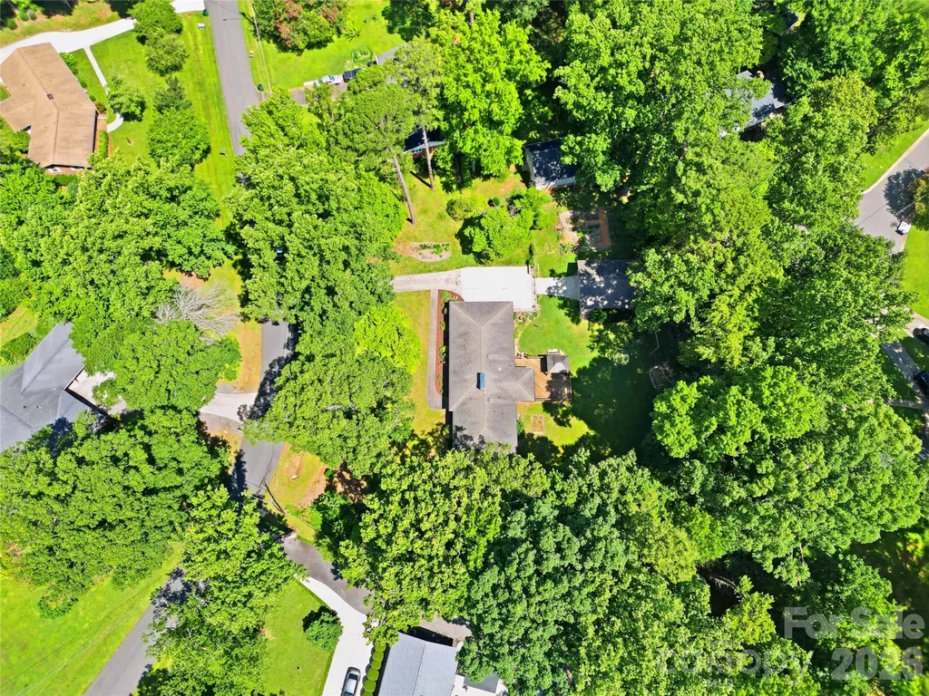 7008 Linda Lake Drive Charlotte NC 28215