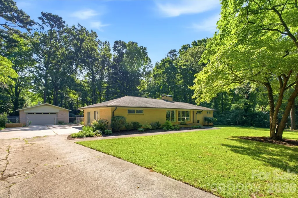 7008 Linda Lake Drive Charlotte NC 28215