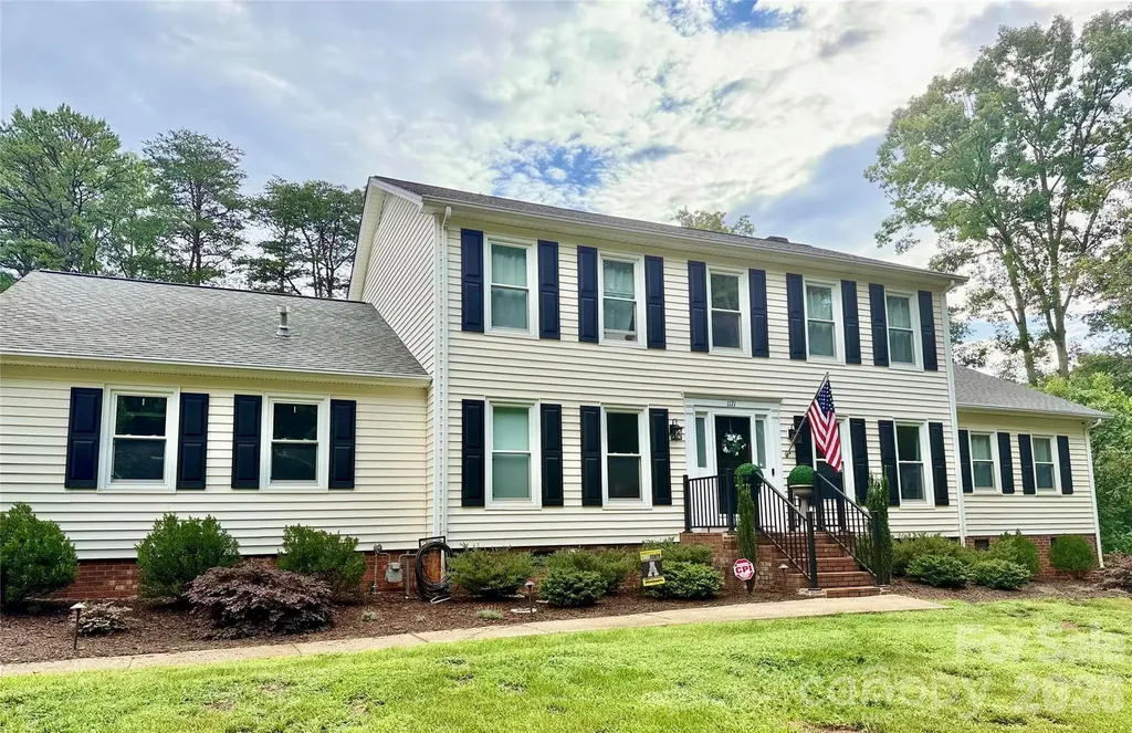 1171 37th Avenue Drive NE Hickory NC 28601