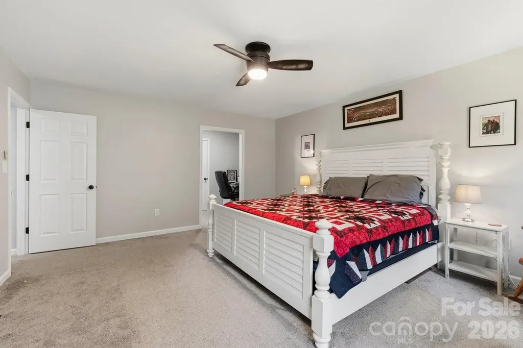 1171 37th Avenue Drive NE Hickory NC 28601