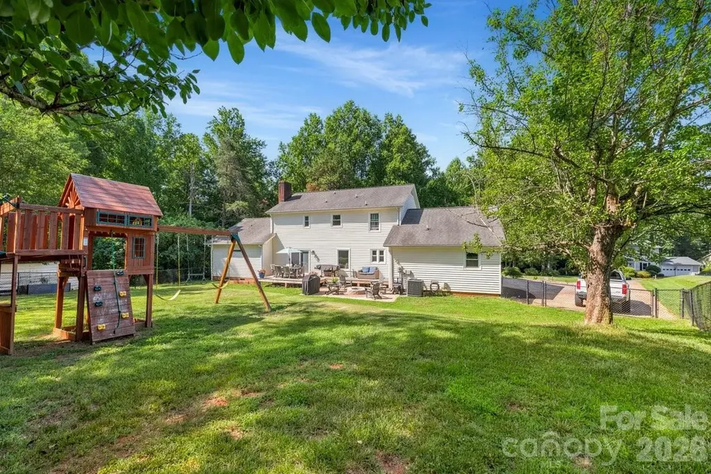 1171 37th Avenue Drive NE Hickory NC 28601