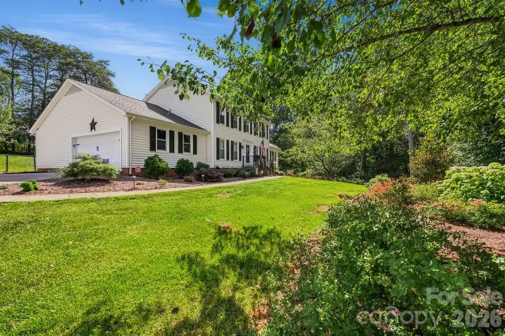 1171 37th Avenue Drive NE Hickory NC 28601