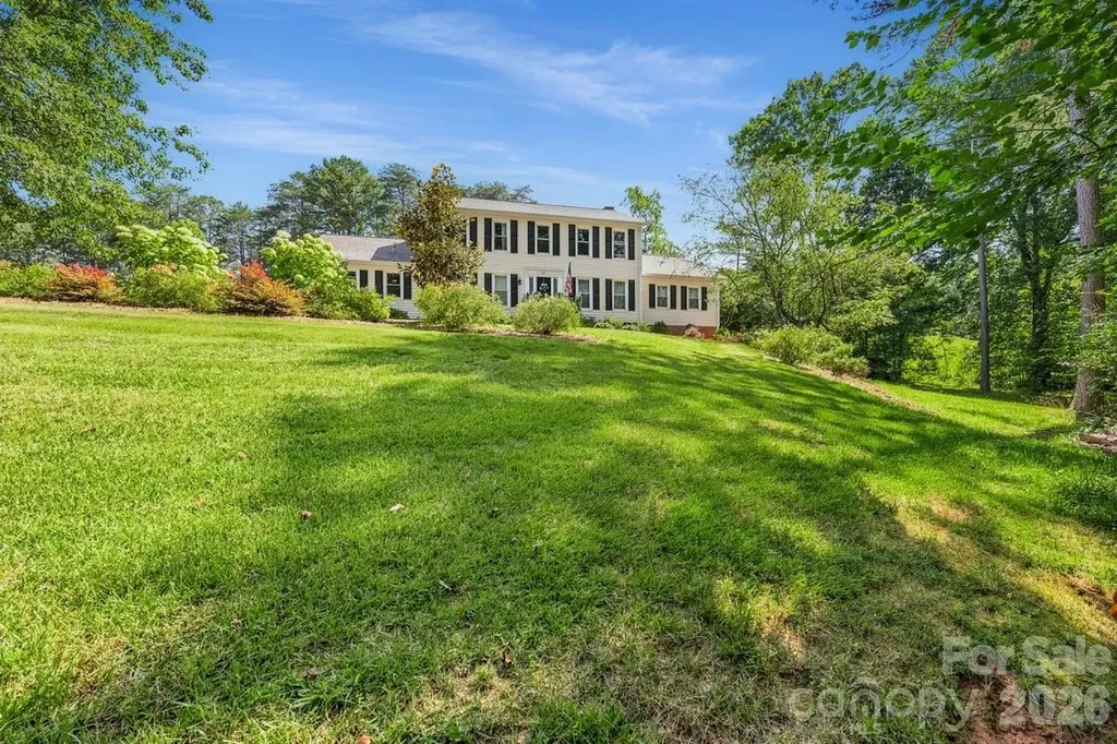1171 37th Avenue Drive NE Hickory NC 28601