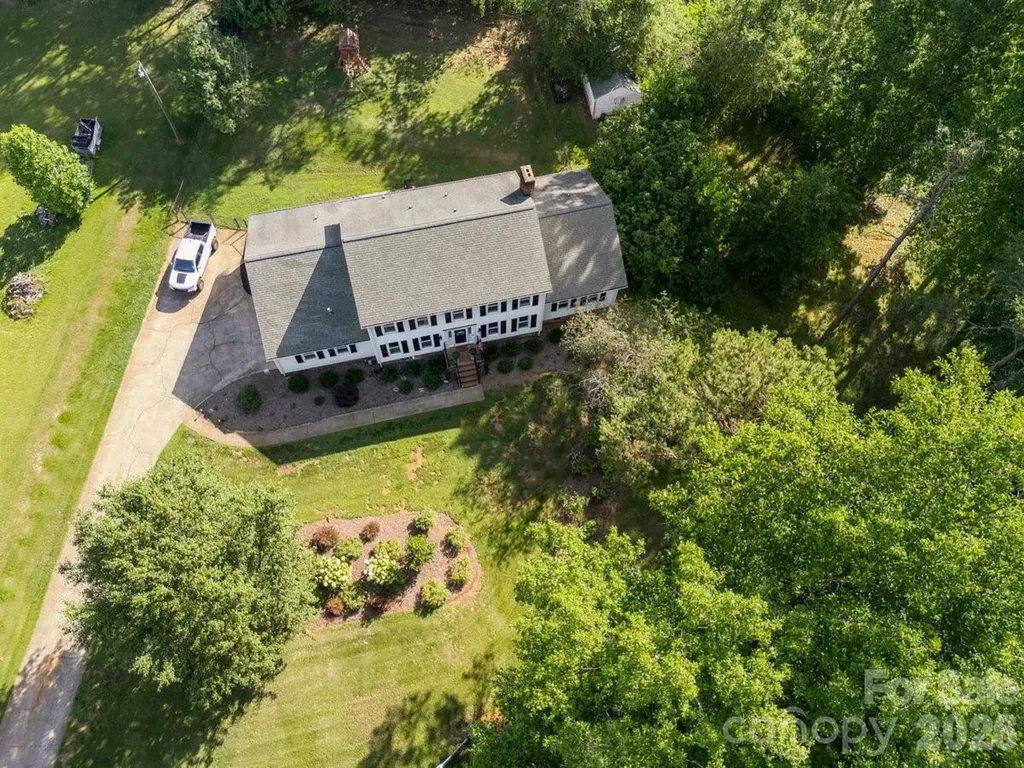 1171 37th Avenue Drive NE Hickory NC 28601
