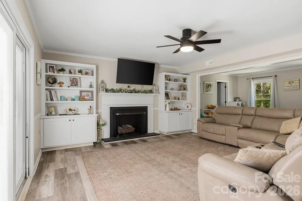 1171 37th Avenue Drive NE Hickory NC 28601