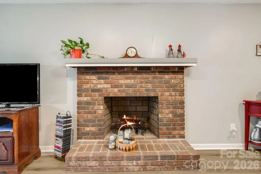 1325 4th Avenue W Hendersonville NC 28739