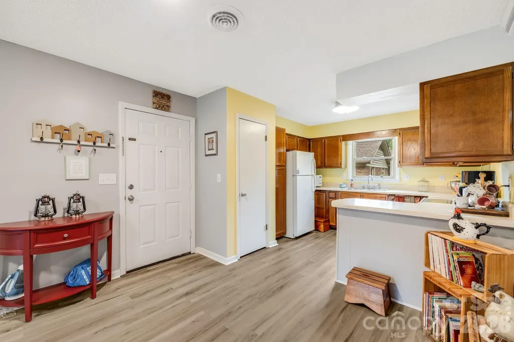 1325 4th Avenue W Hendersonville NC 28739