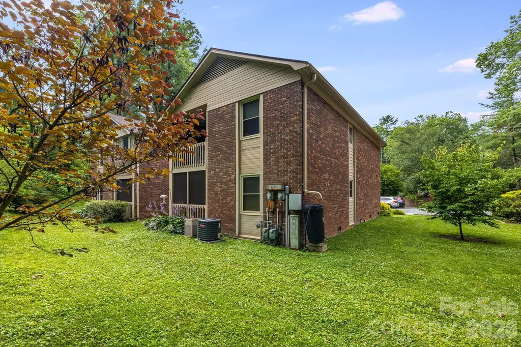 1325 4th Avenue W Hendersonville NC 28739