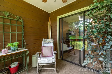 1325 4th Avenue W Hendersonville NC 28739