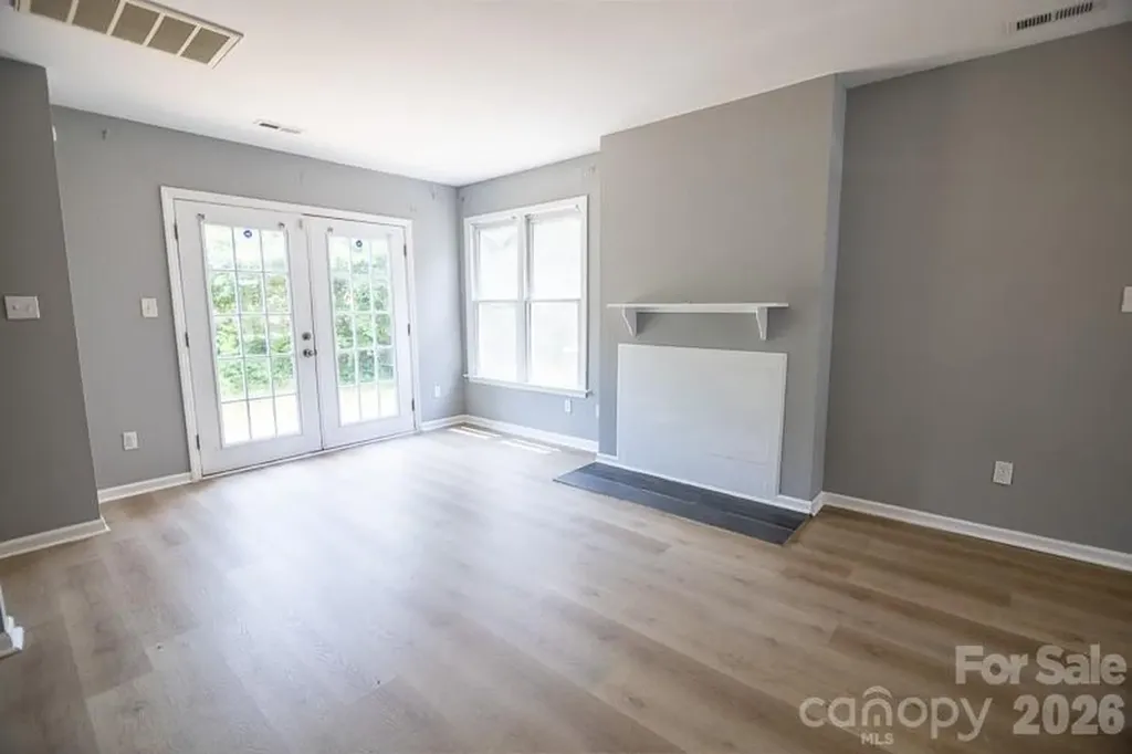 3142 Driftwood Drive Charlotte NC 28205