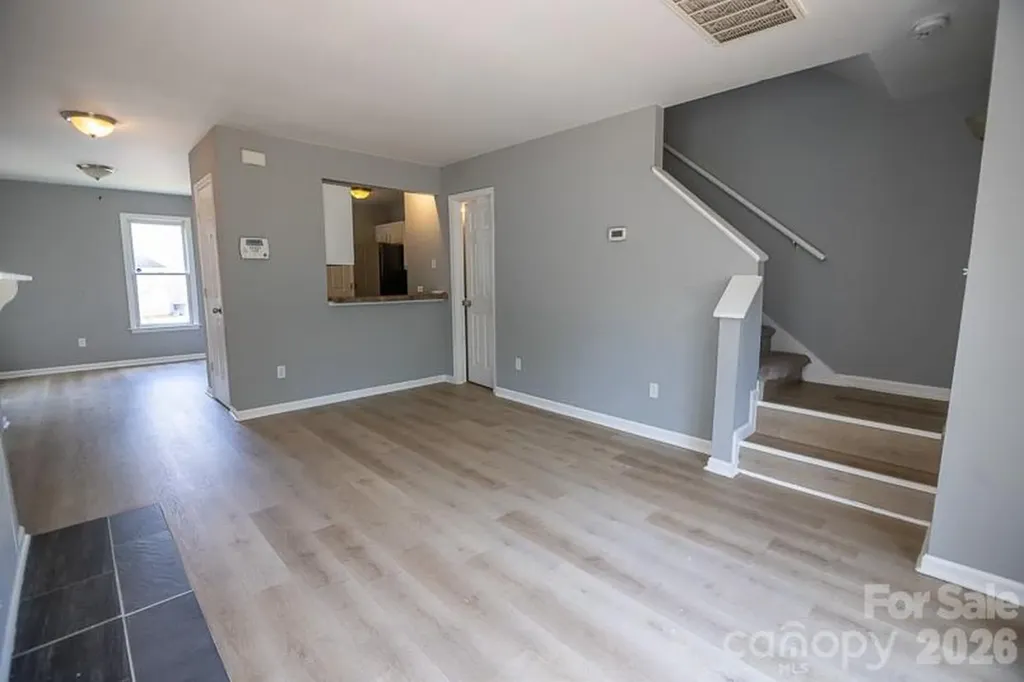 3142 Driftwood Drive Charlotte NC 28205