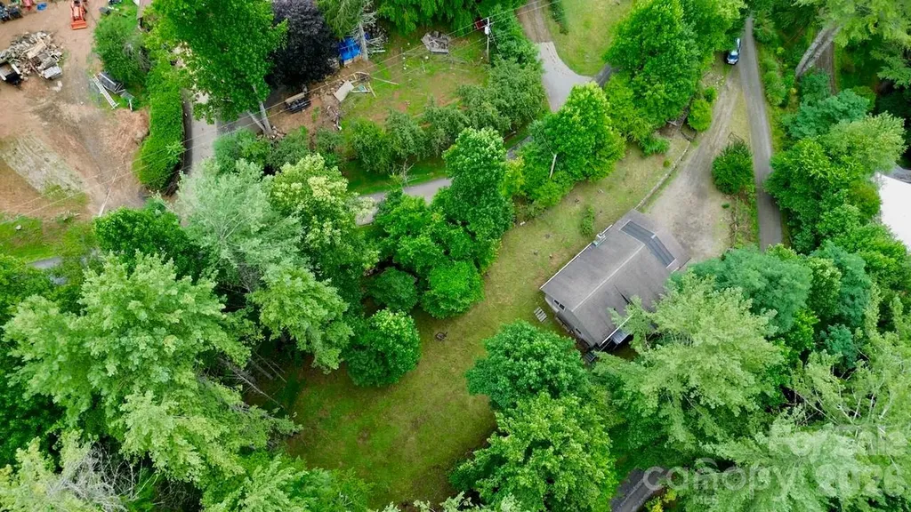 16 Turtle Dove Trail Burnsville NC 28714