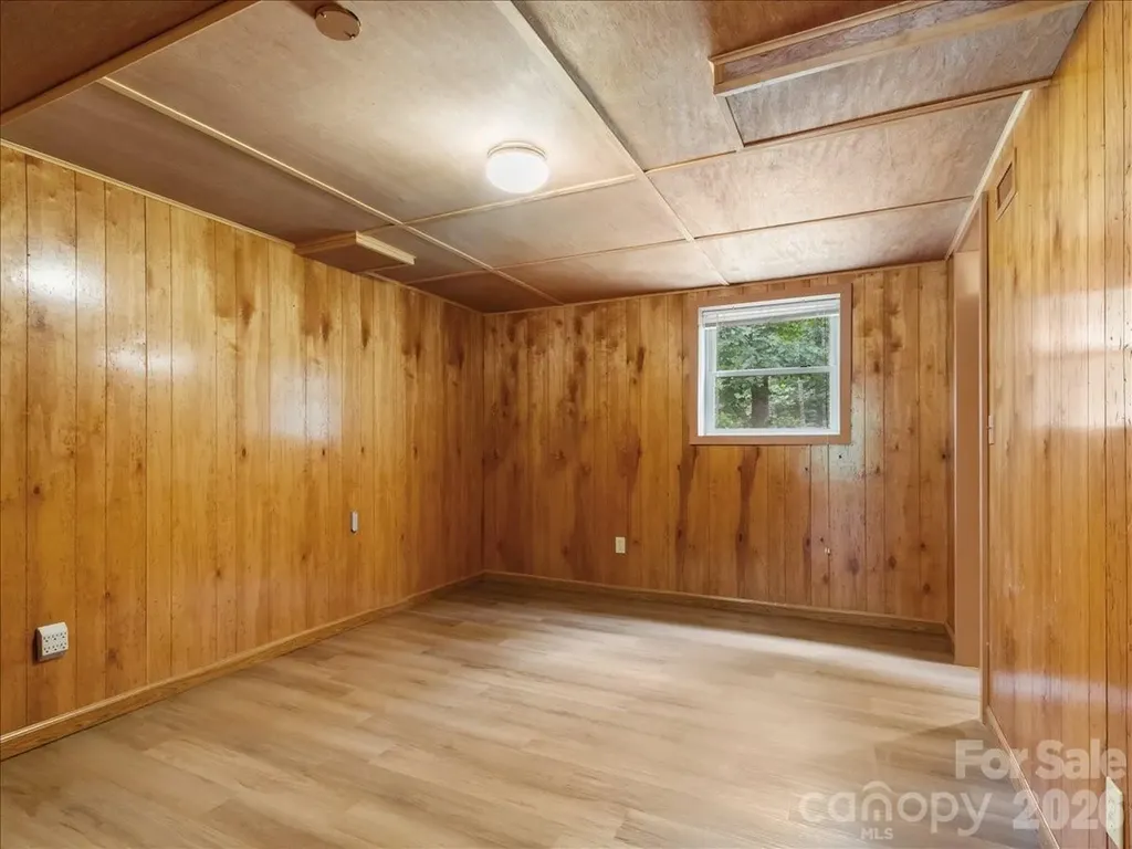 16 Turtle Dove Trail Burnsville NC 28714