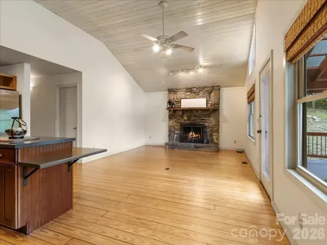 16 Turtle Dove Trail Burnsville NC 28714