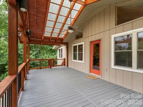 16 Turtle Dove Trail Burnsville NC 28714