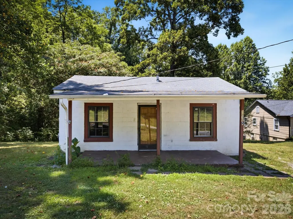 1839 Drexel Road Valdese NC 28690
