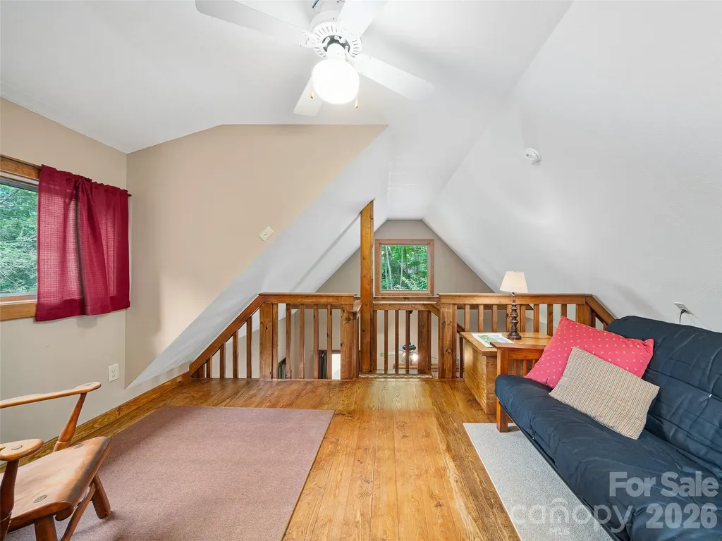 262 Little Pond Drive Burnsville NC 28714