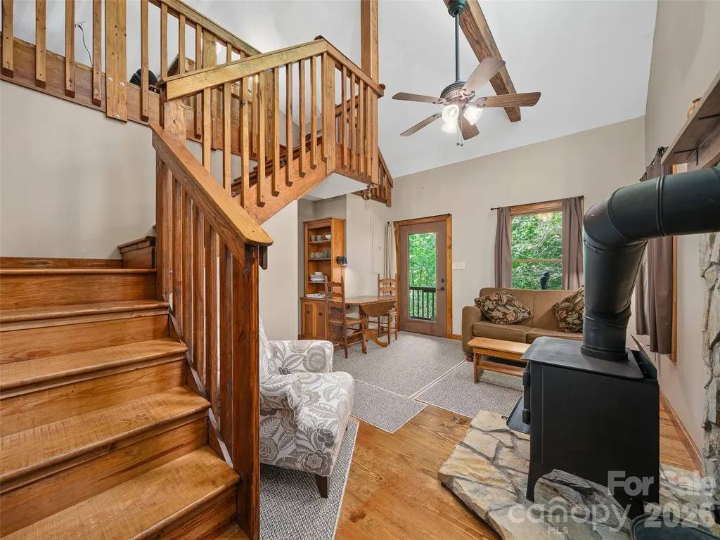 262 Little Pond Drive Burnsville NC 28714