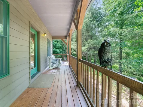 262 Little Pond Drive Burnsville NC 28714