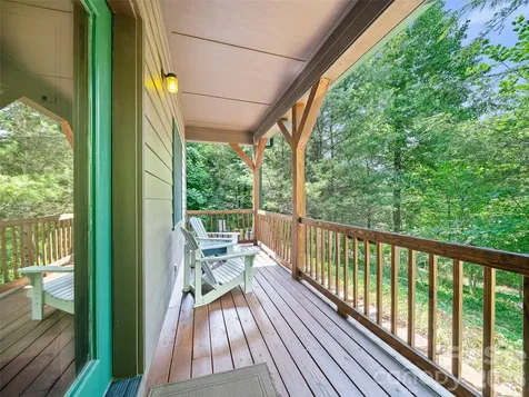 262 Little Pond Drive Burnsville NC 28714