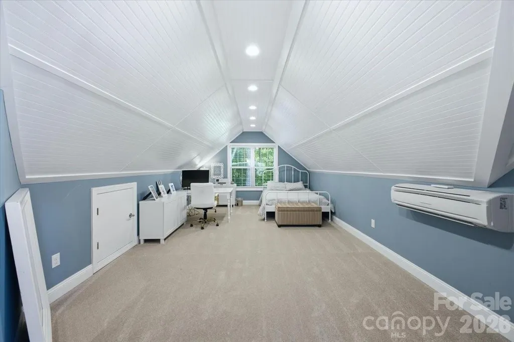 10323 Mina Court Charlotte NC 28277