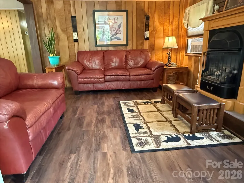 4126 & 4128 Pumpkintown Road Sylva NC 28779